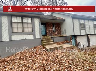 6807 E 144th St, Grandview, MO 64030