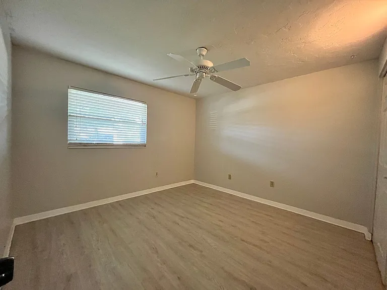 415 Aruba Ct — Photo 15
