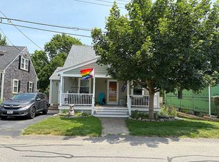 100 Champlin Pl N, Newport, RI 02840