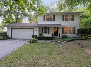 4724 Pin Oak Trl, Jackson, MI 49201