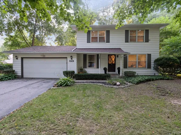 4724 Pin Oak Trl, Jackson, MI 49201