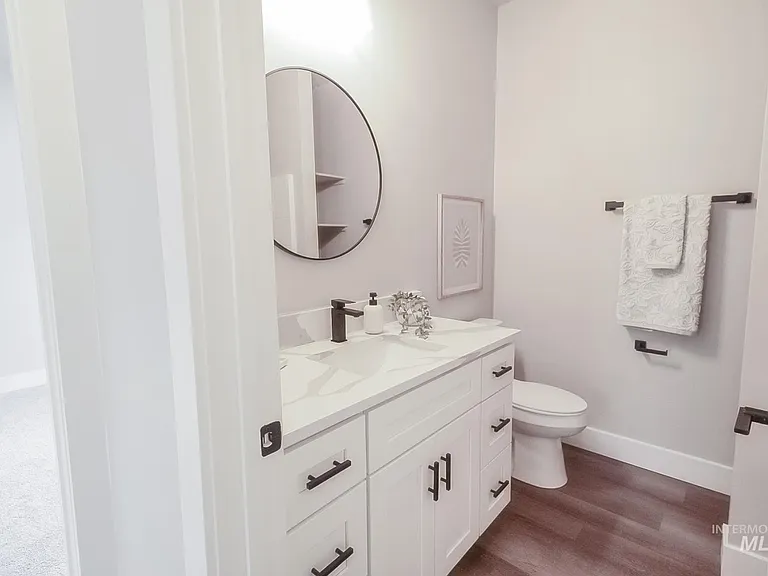 12518 Ochoco St — Photo 14