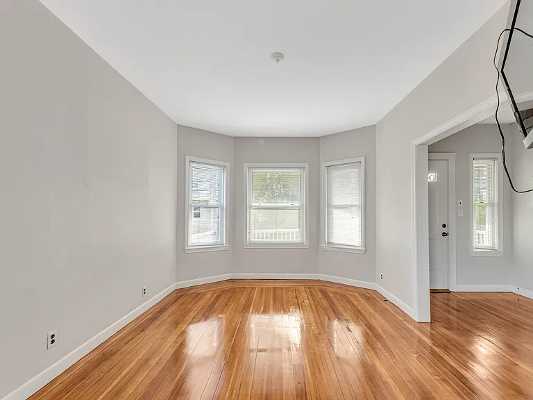 17 Weymouth Ave #1 — Photo 13