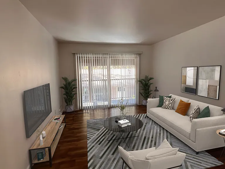 1077 Moss Rd #3 — Photo 1