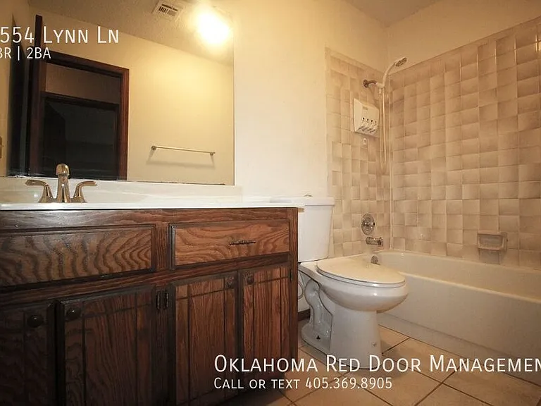 2554 Lynn Ln — Photo 7