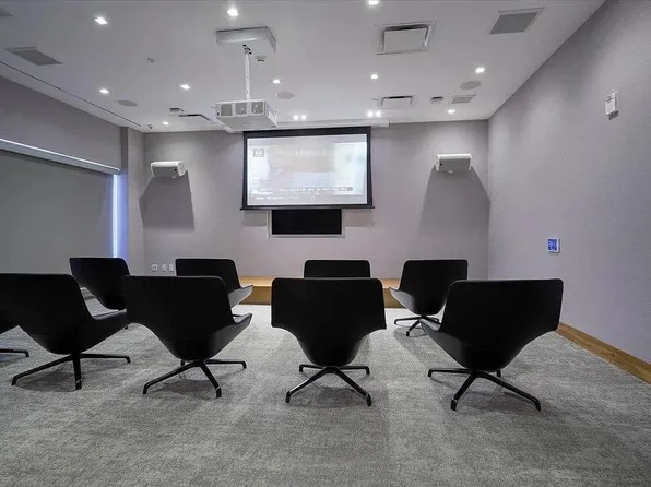 75 Park Lane South image 37 of 38