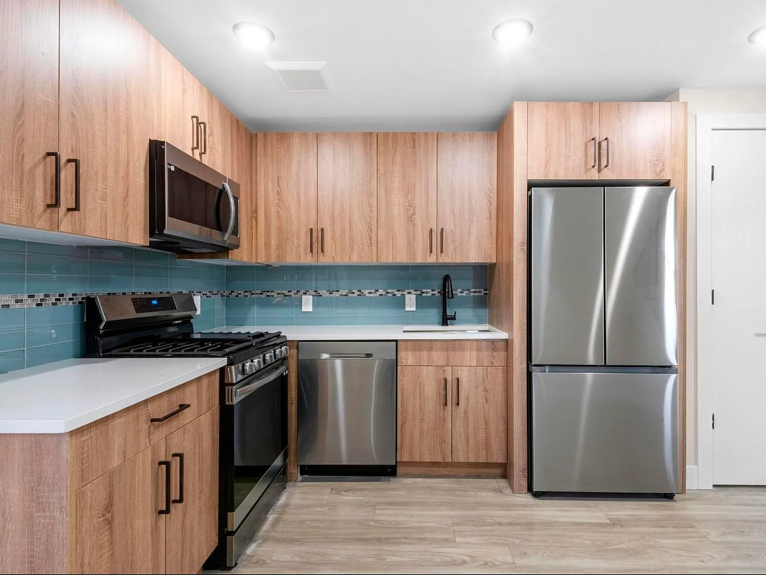 Apartment, Guttenberg, NJ, 07093 — Photo 4