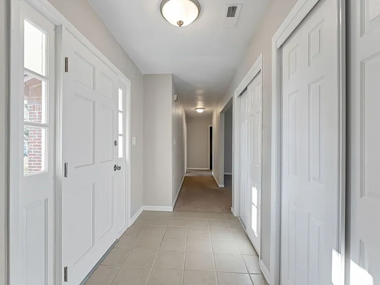 517 Norman Ln — Photo 30