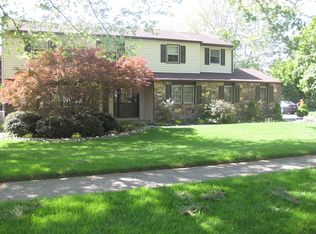 566 Sterling St, Newtown, PA 18940