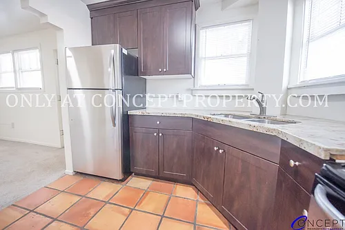 2204 Jefferson Ave Photo 1