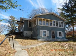 15961 Pretty Lake Dr, Mecosta, MI