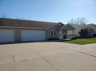 1314 15th St, Baraboo, WI 53913
