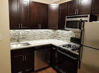 18933 37th Ave, Flushing, NY 11358