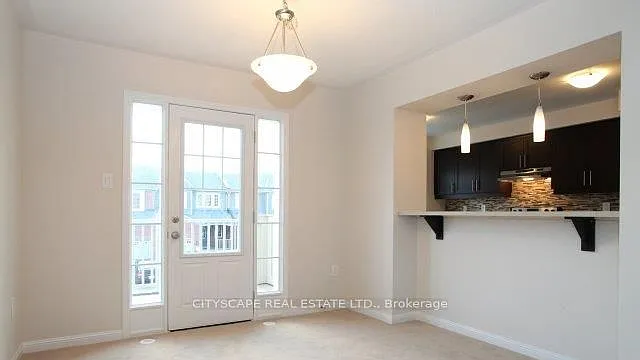 1055 Haxton Hts — Photo 4