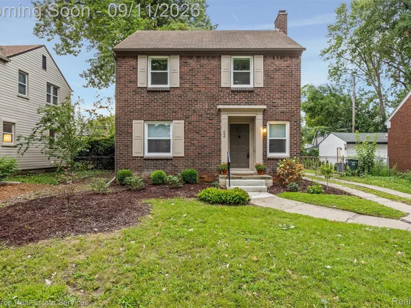 444 E Hazelhurst St, Ferndale, MI 48220