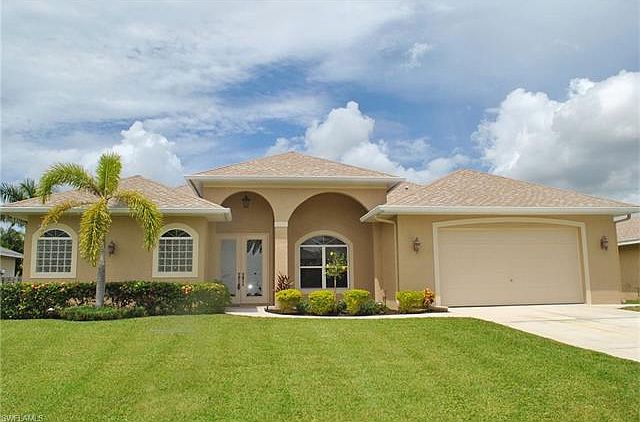 1st image of 3812 SW 20th Ave
