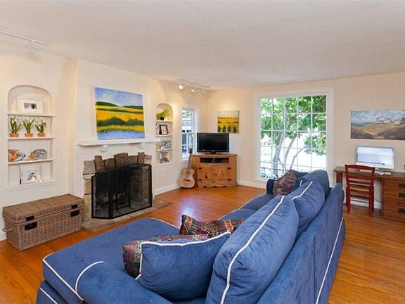 2nd image of 15 Kemp Ave