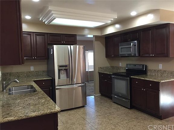 4th image of 7820 Sadring Ave