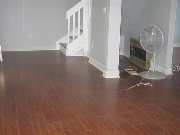 5th image of 1023 E Broad St