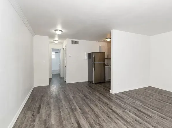 7720 N Miami Ave APT 210, Miami, FL 33150