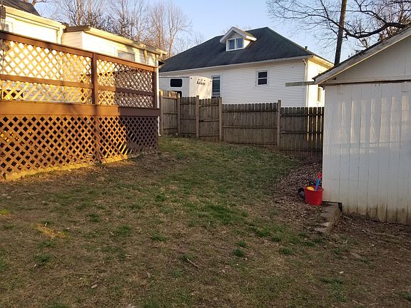 4th image of 312 N Adams St