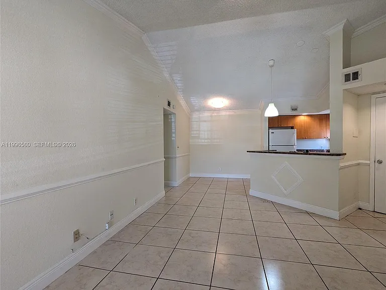 Pinewalk Dr N — Photo 2