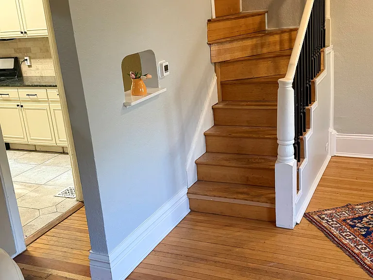 1707 Vine St — Photo 6