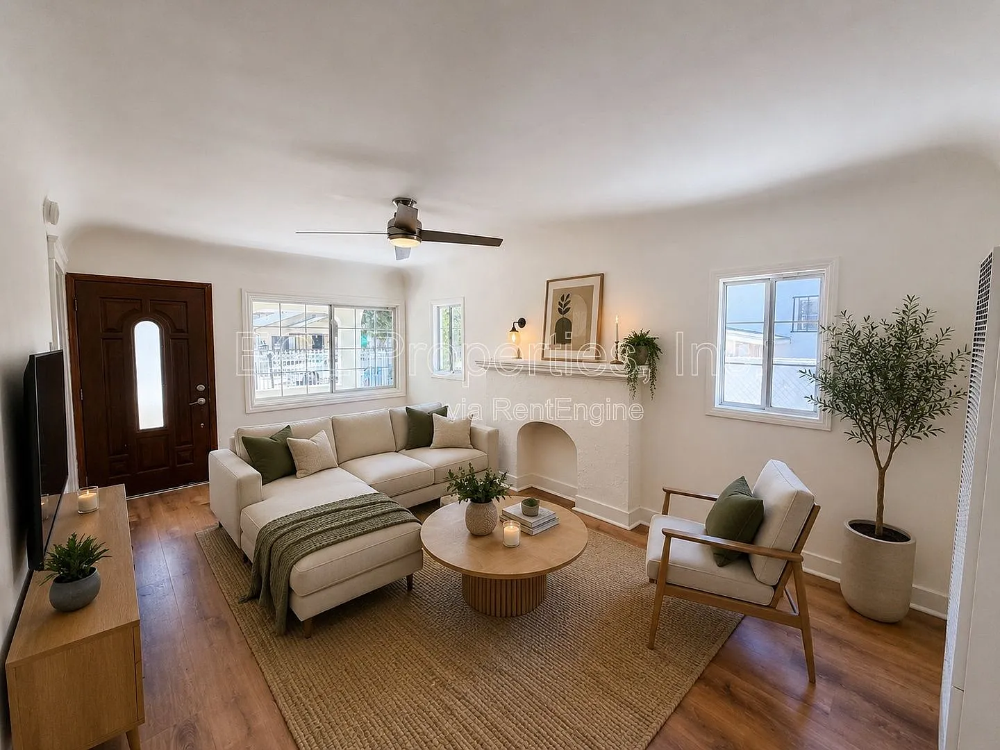 3 bed, 2.0 bath, 1080 sqft, $3,995 — Photo 1