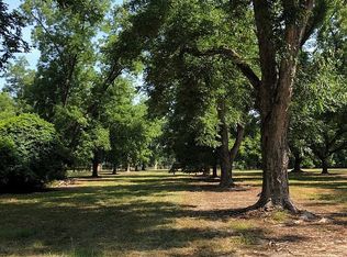 205 E Wacona Dr, Waycross, GA 31501