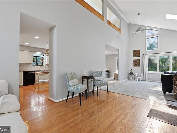 5th image of 4366 Stepney Dr