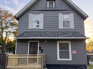 18402 Melville Rd #UP, Cleveland, OH 44110