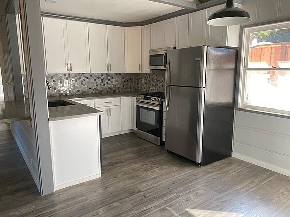4th image of 2373 Novato Blvd #B