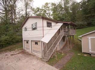 1585 Hash Ridge Rd, Barboursville, WV 25504