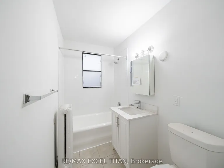 4 Kingston Rd #43 — Photo 8