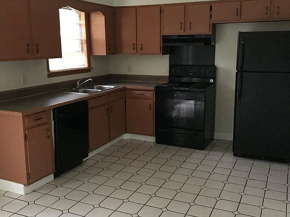4th image of 126 Ben Dr