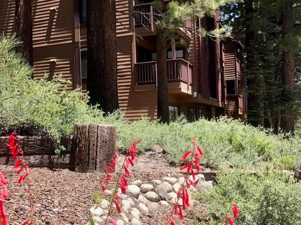 195 Hillside Dr #13, Mammoth Lakes, CA 93546