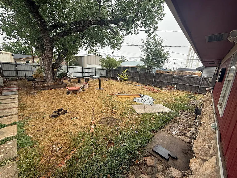 1112 Juniper Dr — Photo 9