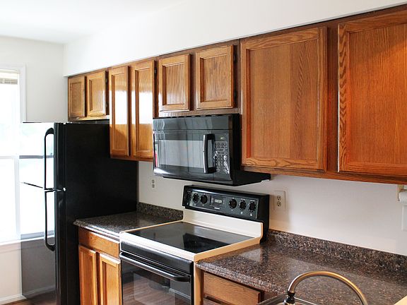 2nd image of 6155 Glen Eagles Ct #12