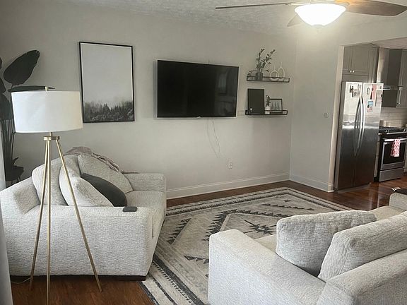 4th image of 4267 Timber Valley Dr