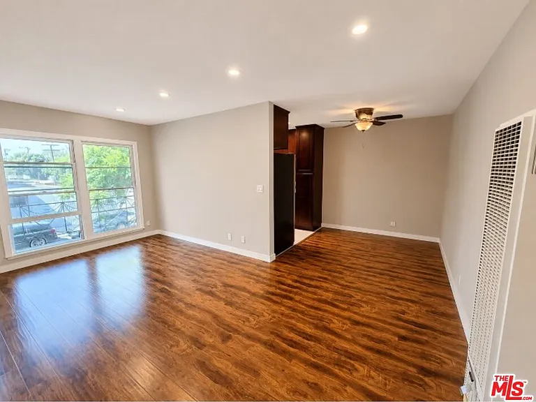 6172 Packard St — Photo 3