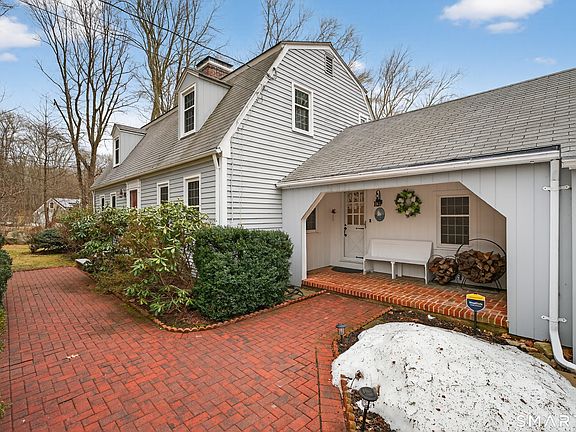 3rd image of 24 Saunders Hollow Road