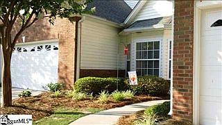 2nd image of 115 Wyndham Ct