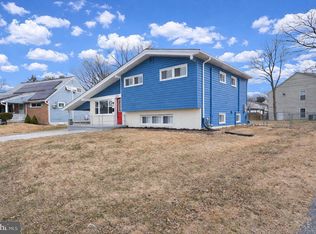 122 N Bend Ter, Glen Burnie, MD 21060