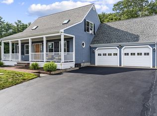 3 Cedar Hill Dr, Acushnet, MA 02743