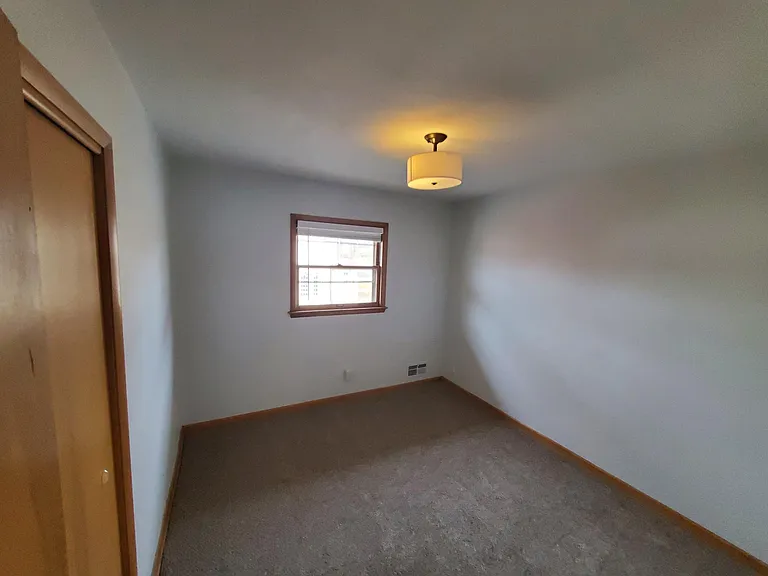 3737 N Morris Blvd — Photo 17