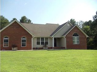 54 Sonshine Ln, Chickamauga, GA 30707