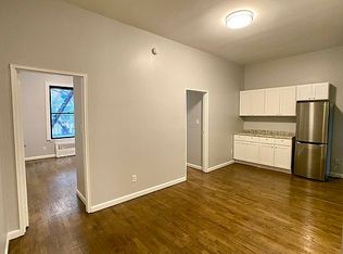 75 W 68th St APT 2F, New York, NY 10023