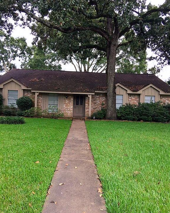 1st image of 12806 Rolling Valley Dr