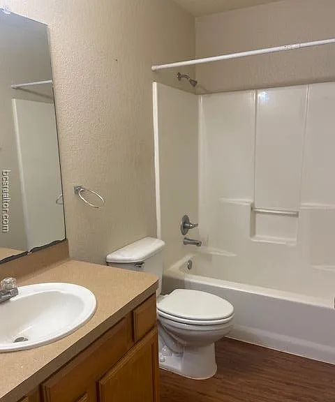 3607 Glenna Ct — Photo 17