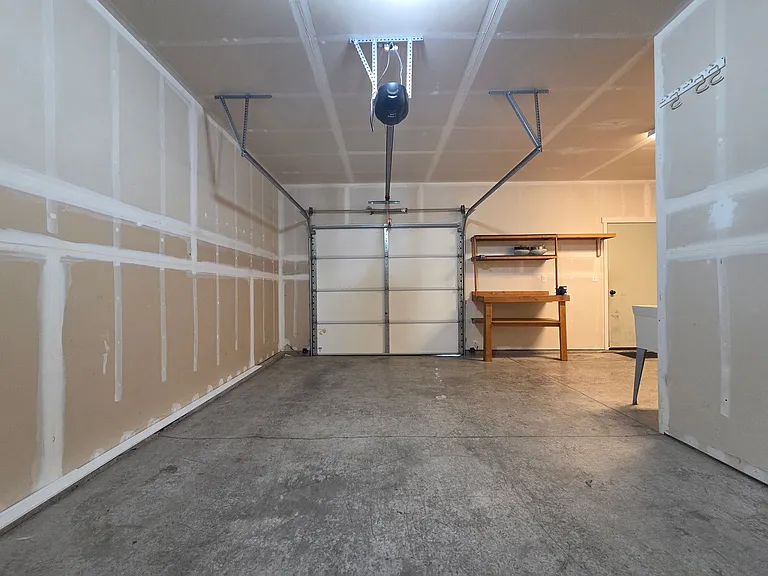 1344 Sinclair Dr — Photo 19